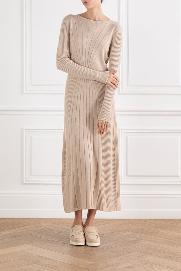 D.Exterior beige ribbed dress with long sleeves and a round neckline 191375 - photo 2