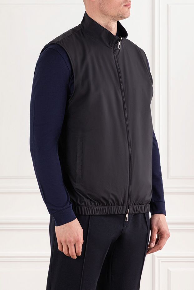 Loro Piana a minimalist black vest with a thick texture and a double zipper 191591 - photo 3