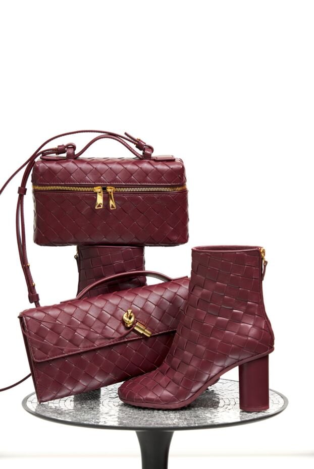 Bottega Veneta bang bang intrecciato woven leather cosmetic bag, burgundy 191738 - photo 2