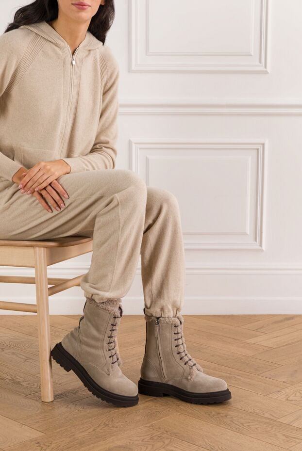 Brunello Cucinelli high-top boots made of soft suede with warm fur lining, beige 191908 - photo 2