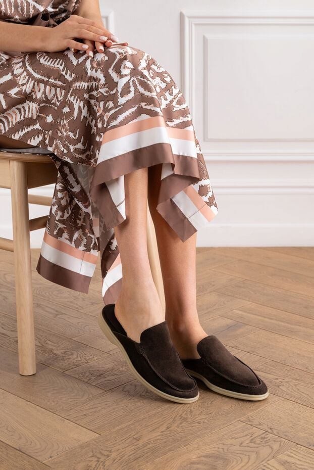 Cesare di Napoli brown suede mules with light soles 193501 - photo 2