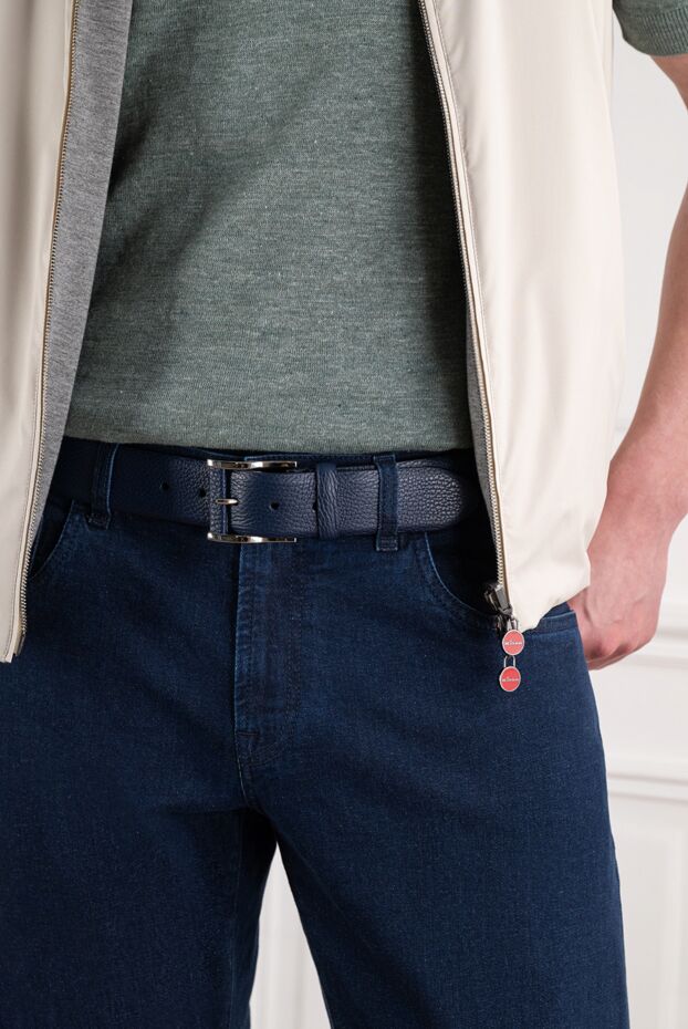 Cesare di Napoli a dark blue grained leather belt with a simple rectangular buckle 194093 - photo 2