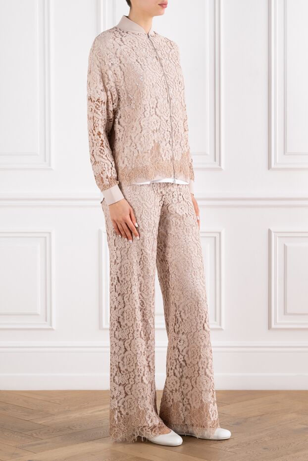 D.Exterior beige pantsuit made of delicate floral lace 194202 - photo 3
