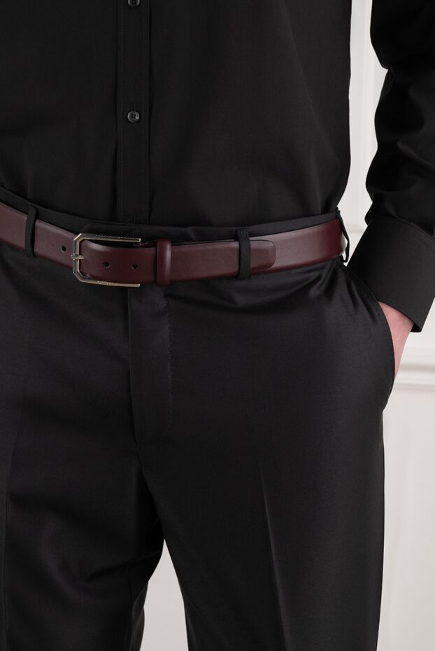 Men's smooth leather belt in burgundy with a rectangular buckle - photo 2