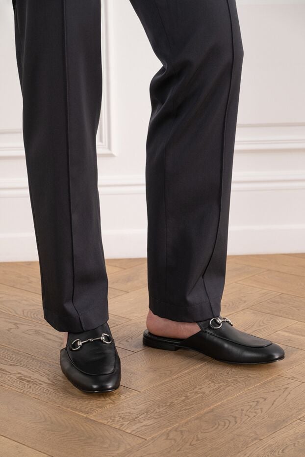 Gucci men's black leather mules with metal buckle 195152 - photo 2