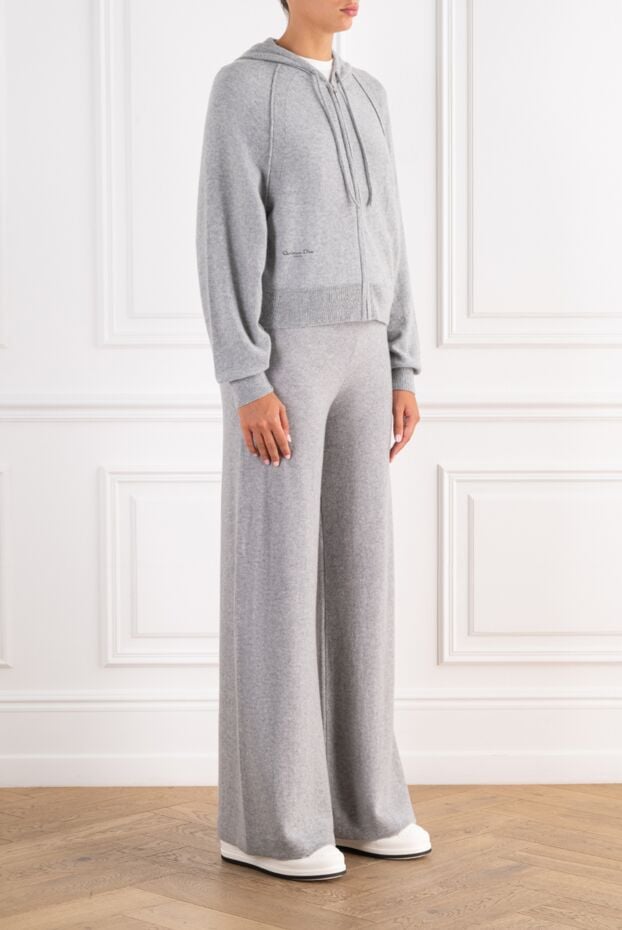 Dior gray cashmere suit with a cropped zip-up hoodie and wide-leg palazzo pants 196864 - photo 3