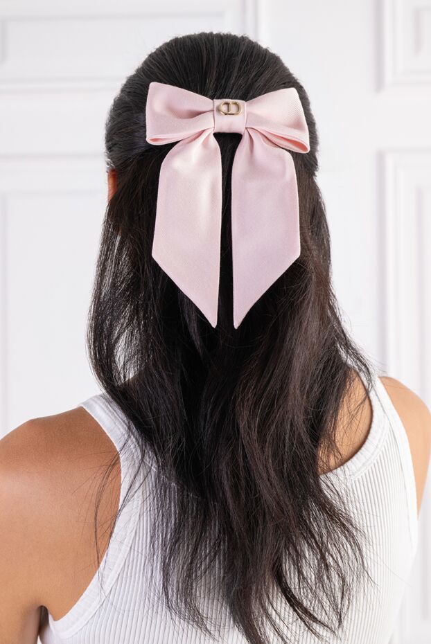 Dior рожева шпилька-бант twist bow із золотистою монограмою 197898 - фото 2