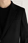 Loro Piana Пальто из шерсти черное мужское - 100% шерсть. Пуговицы. Два боковых кармана, два внутренних кармана. 100% шёлк. Страна производитель: Италия. Уход: специализированная чистка - фото 5
