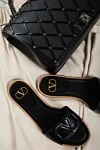 Шлепанцы из кожи черные женские Valentino - металлический логотип. кожа. Высота каблука: 2 см. Страна производитель: Италия. Уход: специализированная чистка - фото 6
