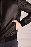 Corneliani Куртка кожаная черная мужская - 100% кожа. Молния. Два боковых кармана. Страна производитель: Италия. Уход: специализированная чистка - фото 5