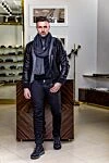 Кроссовки из текстиля и замши черные мужские Corneliani - прострочка, контрастная подошва. 60% техноткань, 40% замша. шнуровка. резина. Страна производитель: Италия. Уход: специализированная чистка - фото 6