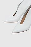 Gianvito Rossi Women's leather ankle boots with a long toe and V-shaped cutout, white - figure cut. genuine leather. Heel height: 10 centimeters. Country of manufacture: Italy. Care: specialized cleaning - photo 5