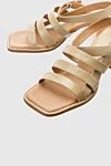 Paloma Barcelo Women's beige leather sandals with square toe - square toe. genuine leather. buckle. Heel: 7 centimeters. Country of manufacture: Italy. Care: specialized cleaning - photo 5