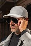 Мужские серые солнцезащитные очки из металла и пластика Dior - лого на дужке. защита от ультрафиолета. пластик, металл. Страна производитель: Франция. Уход: специализированная чистка - фото 6