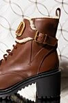 Women's brown boots made of leather and fur with a logo Valentino - Decoration: strap with buckle and logo. leather, fur. Sole height: 2 centimeters. lacing. Country of manufacture: Italy. Care: specialized cleaning - photo 8