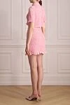 Костюм с юбкой розовый женский Miu Miu - рельефный узор. 98% хлопок, 1% полиамид, 1% эластан. пуговицы. Страна производитель: Италия. Уход: специализированная чистка - фото 4
