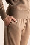 Brunello Cucinelli Прогулянковий костюм з кашеміру бежевий жіночий - капюшон. чотири кишені. 100% кашемір. блискавка, куліска. Країна виробник: Італія. Догляд: спеціалізоване чищення - фото 5