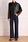 Куртка из натуральной кожи женская черная Valentino - роза на плече. 100% натуральная кожа. молния. два боковых кармана. Страна производитель: Италия. Уход: специализированная чистка - фото 2