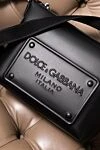 Dolce & Gabbana Сумка із натуральної шкіри чоловіча чорна - тривимірний логотип у вигляді фірмової платівки. 100% шкіра теляча. Розміри: 20?30?12 см. плоска кишеня на блискавці. зверху застібка на блискавку з фірмовим бігунком. Країна виробник: Италия. Догляд: спеціалізоване чищення - фото 9