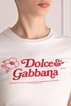 Dolce & Gabbana Футболка из хлопка и эластана белая женская - логотип бренда. 90% хлопок, 10% эластан. один нагрудный карман. Страна производитель: Италия. Уход: специализированная чистка - фото 5