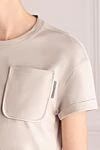 Brunello Cucinelli Футболка из хлопка бежевая женская - логотип бренда. 100% хлопок. один нагрудный карман. Страна производитель: Италия. Уход: специализированная чистка - фото 5
