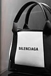 Balenciaga Сумка жіноча біла з текстилю. - логотип бренду. бавовняне полотно та теляча шкіра. Розмір: Д25 x В19 x Ш7 см. Країна виробник: Італія. Догляд: спеціалізоване чищення - фото 7