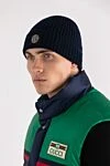 Шапка чоловіча вовняна синя в рубчик Stone Island - логотип бренду. 100% шерсть. Країна виробник: Італія. Догляд: спеціалізоване чищення - фото 2