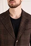 Brunello Cucinelli Костюм чоловічий коричневий у клітку - візерунок клітка. 80% вовна, 16% шовк, 4% кашемір. гудзик. дві бічні кишені, дві нагрудні кишені. Країна виробник: Італія. Догляд: спеціалізоване чищення - фото 5