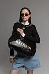 Balmain Большая мягкая сумка-хобо из мятой телячьей кожи - металлический логотип Balmain. 100% натуральная кожа. Ремень: ручки-цепочки, переплетенные кожей. внутренний карман на молнии, 2 накладных кармана, карман для карт из тисненой кожи. Размеры: 5,5 x 45,5 x 38 см.. магнитная застежка. Страна производитель: Франция. Уход: специализированная чистка - фото 7
