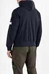 Синяя ветровка с логотипом и капюшоном мужская Stone Island - логотип бренда . капюшон. 92% полиэстер, 8% эластан. кнопки . два боковых кармана. Страна производитель: Италия. Уход: специализированная чистка - фото 4