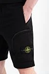 Stone Island Чорні шорти чоловічі з кишенею на штанині та логотипом - логотип бренду. 100% бавовна. блискавка куліска. дві бічні кишені, кишеня на штаніні, одна задня кишеня. Країна виробник: Італія. Догляд: спеціалізоване чищення - фото 5