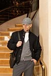 Valentino Чорна сумка через плече із зернистої шкіри з логотипом - логотип бренду. 100% натуральна шкіра. Довжина ременя: регульований плечовий ремінь. застібка-блискавка. Країна виробник: Італія. Догляд: спеціалізоване чищення - фото 7