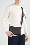 Черная кожаная сумка на молнии с логотипом Prada - логотип бренда. 100% натуральная кожа. молния. Страна производитель: Италия. Уход: специализированная чистка - фото 2