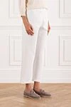 Brunello Cucinelli Snow-white cotton trousers for women with a classic line and impeccable fit - 100% cotton. Color: white. Fastener: buttons, zipper. Country of manufacture: Italy. Care: specialized cleaning - photo 3