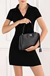 Маленькая женская сумка Rodeo черного цвета из телячьей кожи Balenciaga - 100% телячья кожа. Размеры: Д29 x В20 x Ш10 см. Длина ремня: съемный ремень через плечо (высота: 56 см). Длина ручки: одна ручка для переноски в руке (высота: 18 см). широкий передний карман, 1 внутренний карман на молнии, 2 плоских кармана сзади. поворотный замок. Страна производитель: Италия. Уход: специализированная чистка - фото 2