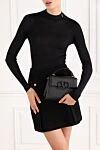 Маленькая сумка Vsling Grainy из телячьей зернистой кожи Valentino - 100% натуральная кожа. Длина ремня: кожаный плечевой ремень с регулируемой цепочкой. карман на молнии. магнитная застежка с кожаным логотипом. Страна производитель: Италия. Уход: специализированная чистка - фото 2