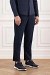 Brioni Чоловічі штани з бавовни темно-синього кольору з широкою гумкою - 100% бавовна. дві бічні кишені, одна задня кишеня. Країна виробник: Італія. Догляд: спеціалізоване чищення - фото 3
