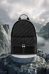 Рюкзак Dior 8 из черного жаккарда мужской черный Dior - Подпись Dior из латуни с рутениевым покрытием спереди. техническая ткань, хлопок и телячья кожа. Размеры: 31 x 41 x 15 см. отделение для ноутбука на молнии, плоский внутренний карман, карман из технической сетчатой ткани с клапаном и пряжкой Dior 8 спереди, плоские сетчатые боковые карманы . молния. Страна производитель: Франция. Уход: специализированная чистка - фото 6