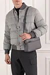 East West Messenger Bag in Gray Leather for Men Serapian - Decoration: brand logo. Material: 100% Italian embossed calfskin. Dimensions: 25x17x7 cm. Front zipped pocket and flat pocket inside. Zipper. Country of manufacture: Italy. Care: specialized cleaning - photo 2