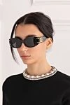 Sunglasses with black frames and gold logo on the temples Dolce & Gabbana - Decoration: brand logo. Material: 100% acetate. black. Country of manufacture: Italy. Care: specialized cleaning - photo 2