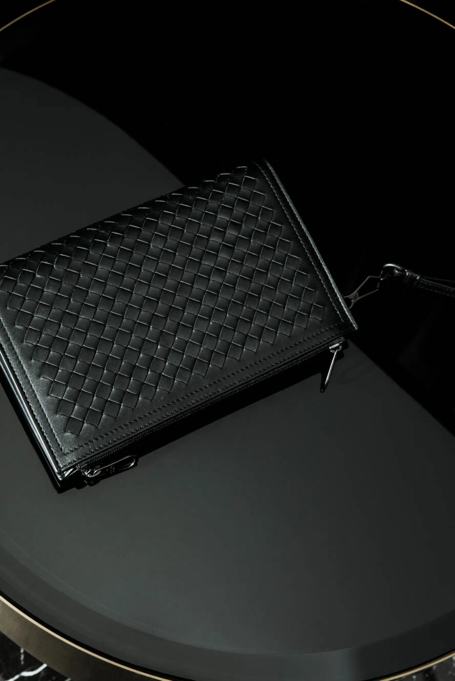 Bottega Veneta men's clutch bag made of genuine leather blue