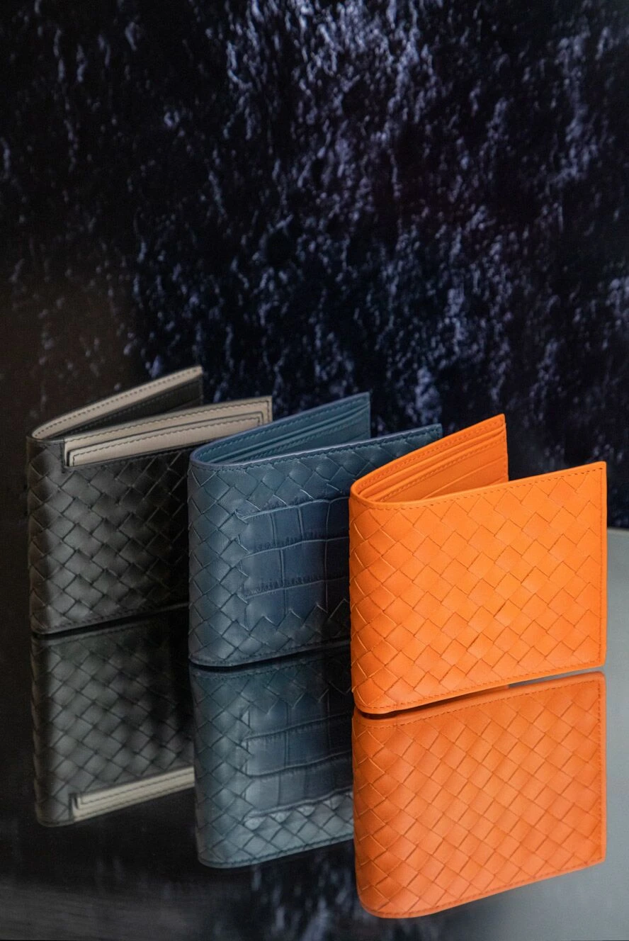 Bottega Veneta портмоне из кожи оранжевое мужское 166501 — Мужские