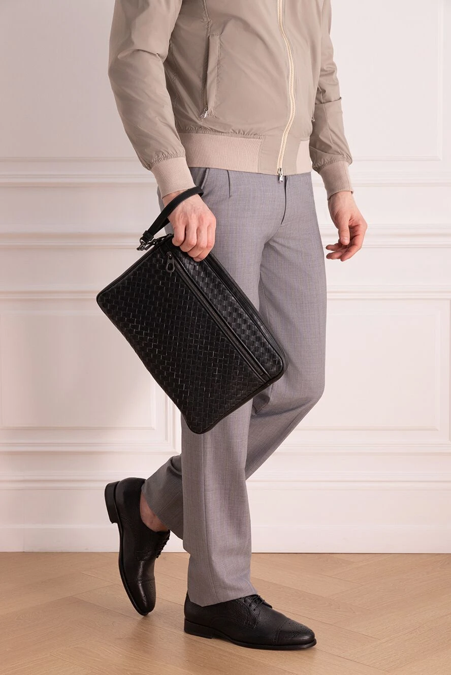 Bottega Veneta men s clutch bag made of genuine leather black 166538 Men wallets and clutches Domino Online Store Ukraine