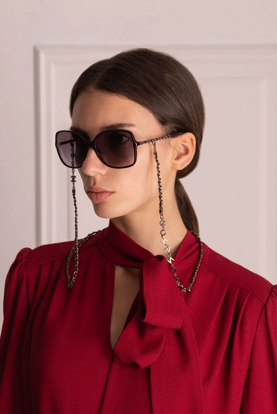 Chanel окуляри чорні жіночі з фіолетовою лінзою та ланцюжком