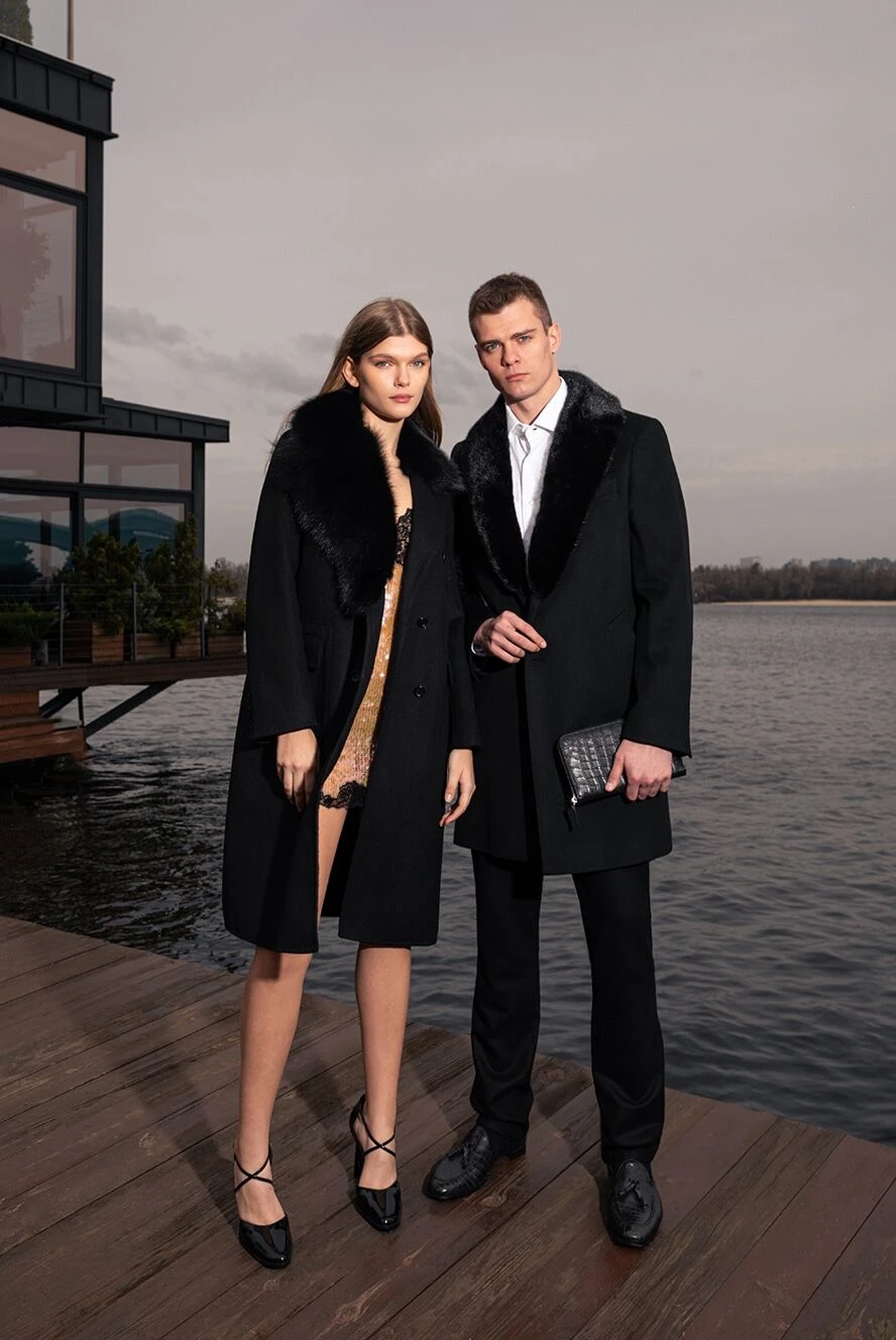 Ermanno Scervino stylish coat made of wool and cashmere with fur