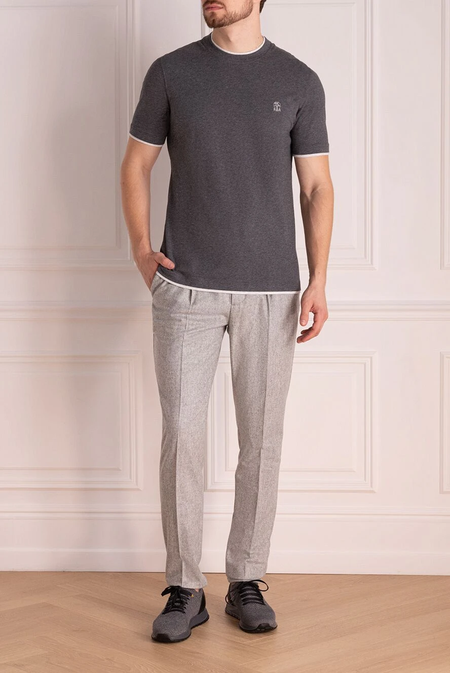 Brunello Cucinelli gray t-shirt with piping around the neck and
