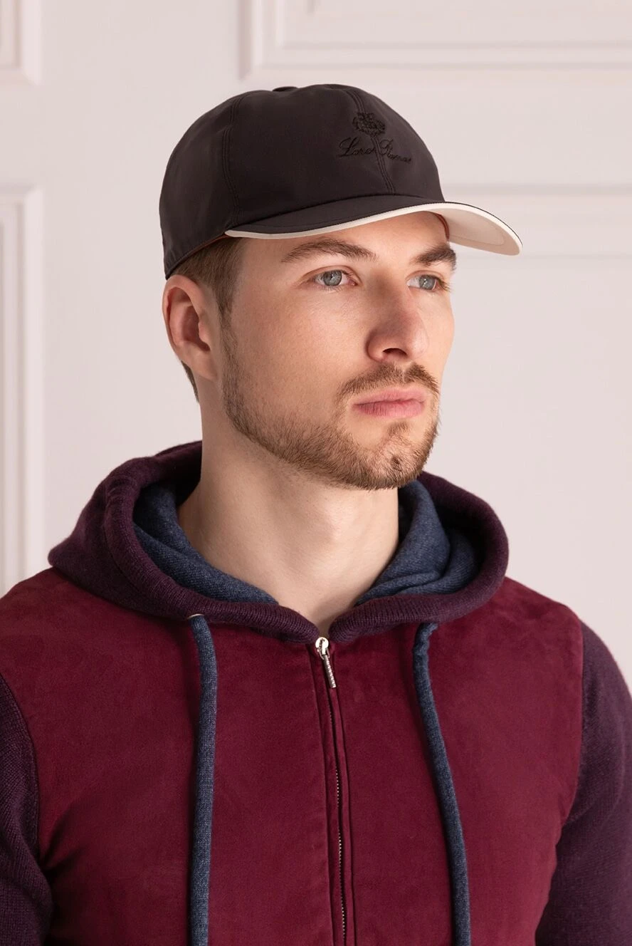 Loro Piana men display picture 2