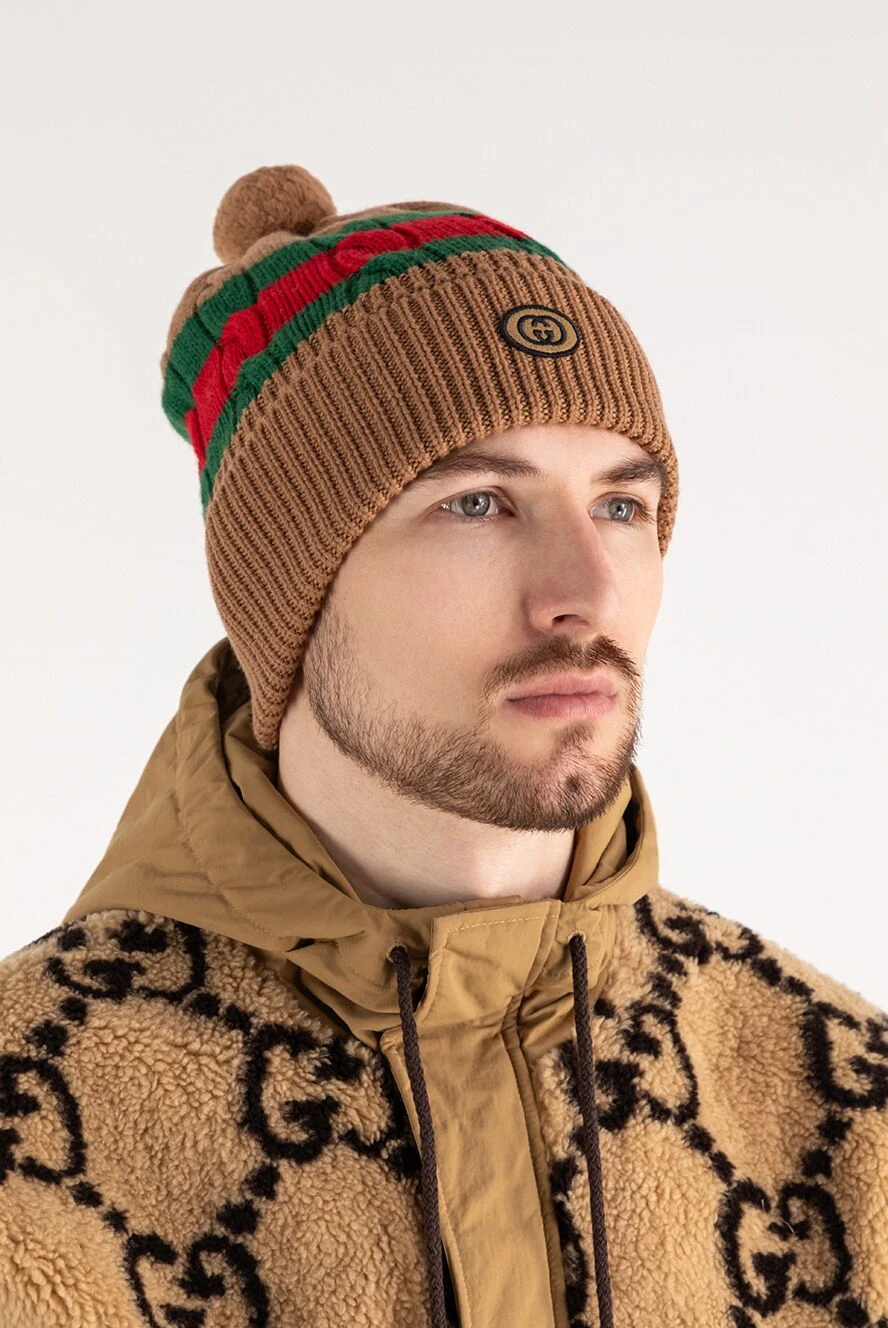 Gucci men's woolen brown hat with pompom 185214 — Men a cap