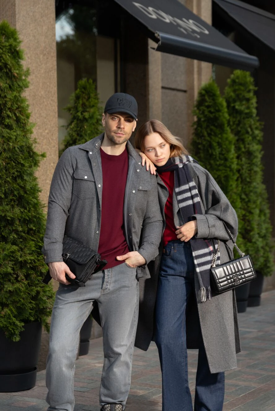 Burberry кашемировый шарф черный женский с бахромой 185430