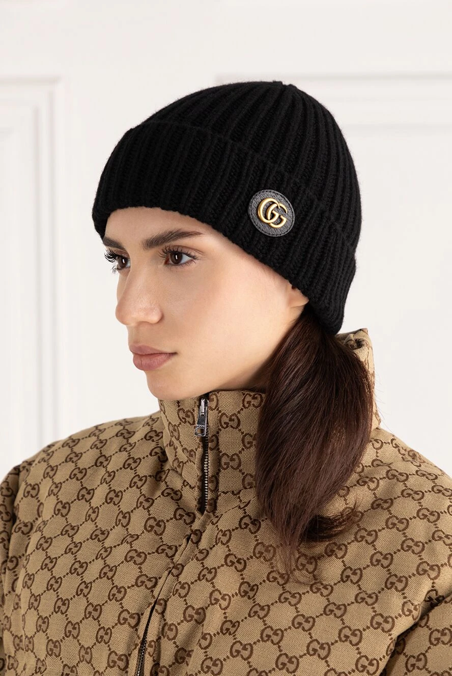 Gucci вязаная шапка женская черная из шерсти и кашемира 185540